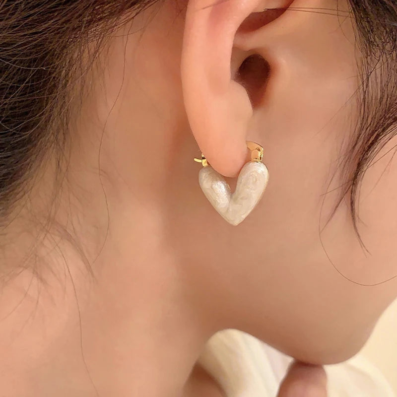 Heartfelt Glamour: Trendy Stud Earrings for Women's Elegant Fashion