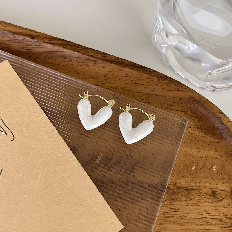 Heartfelt Glamour: Trendy Stud Earrings for Women's Elegant Fashion